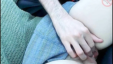 Esposa Exibicionista se Masturba como MILF Morena Amadora ao Ar Livre