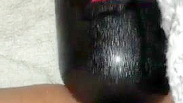 Masturbação Caseira com Garrafas e Consolos Leva a Orgasmos Safados