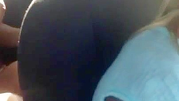 Masturbação Caseira com Peitos Grandes de Morena no Banco de Trás