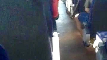 Boquete Caseiro em Público com Namorada