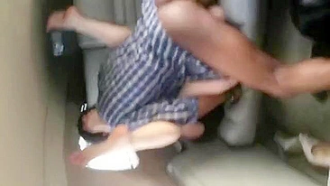 Esposa Swing Caseira Divide BBC com Marido Corno