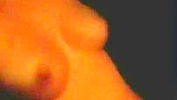 Safadeza ao Ar Livre - Casal Exibicionista Fodendo Caseiro