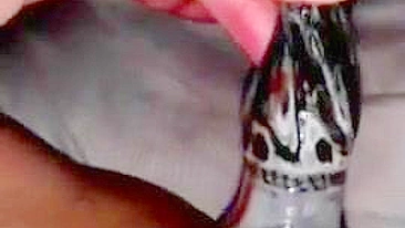 Adolescente Amadora se Masturba com Dildo, Cano e Estudante Tarado