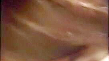 Squirt Caseiro - Gordinha Amadora Mama Pau Grande e Leva Gozada Dentro