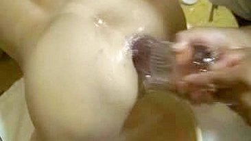 Esposa MILF em Fisting Anal Caseiro com Dedada Extrema no Cu