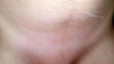 Festival de esguicho caseiro com ex-namo Brittany e pauzão