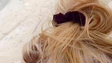 Boquete Público Caseiro com Namorada Amadora em Caminhada na Natureza na Pandemia