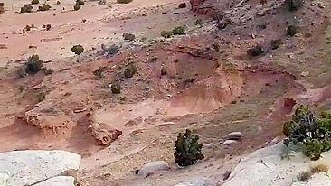 Boquete Público Caseiro com Namorada Amadora em Caminhada na Natureza na Pandemia