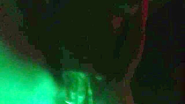 Striptease caseiro de Star Wars com jedis amadores se masturbando