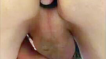 Milf Dominadora Dá Anal Amador com Plug no Cu em Sexo Caseiro