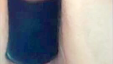 Milf Dominadora Dá Anal Amador com Plug no Cu em Sexo Caseiro