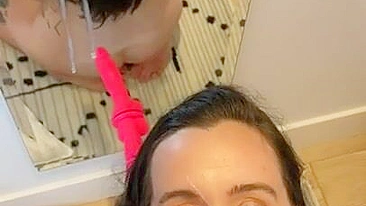 Facial Amador Caseiro com Gozada Enorme e Bagunça de Porra