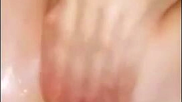 Orgasmo de Fisting Caseiro com Gordinha se Masturbando BBW Amadora