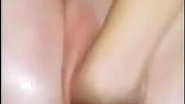 Orgasmo de Fisting Caseiro com Gordinha se Masturbando BBW Amadora