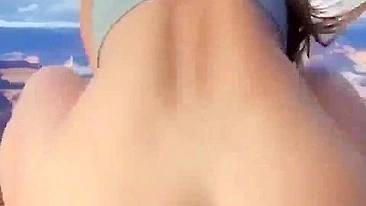 Docinhos da natureza - cowgirls amadoras fodendo com peitos e bundas