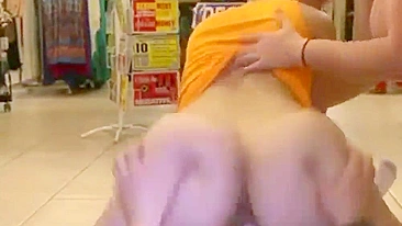 Caseiro Trio Quente - Sexo em Grupo Amador no Trabalho