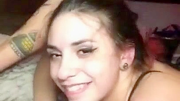 Namorada Submissa Fodida de Quatro e Gozada no Cabelo - Pornô Caseiro