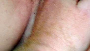 Pornô Caseiro de Fisting com Bucetas Peludas e Bagunçadas