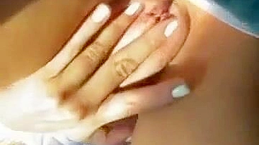 Masturbação Caseira de Gata Amadora em Pornô Público