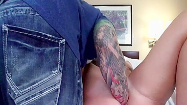 Diversão com Fisting Caseiro entre Gordinhas Amadoras BBW