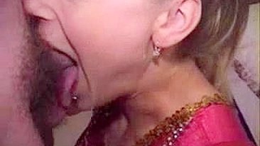 Loiras de Uniforme em Sexo Caseiro com Paus Grandes e Gozadas