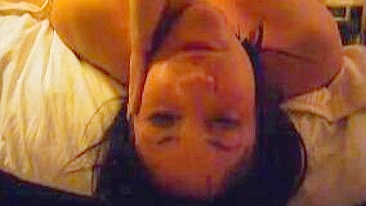 Sexo Bruto Caseiro com Morena Chupando, Engasgando e Gozadas