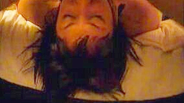 Sexo Bruto Caseiro com Morena Chupando, Engasgando e Gozadas