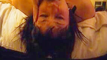 Sexo Bruto Caseiro com Morena Chupando, Engasgando e Gozadas