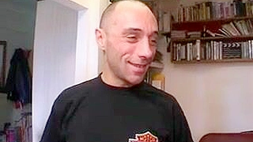 Gangbang Caseiro MILF Árabe com Dupla Penetração e Anal