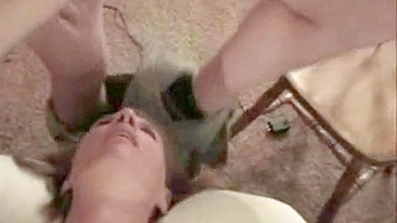 Suruba de MILFs Liberais em Pornô Caseiro Amador