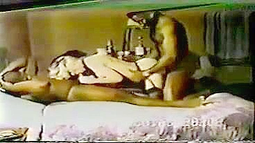 Suruba Interracial com Ligas e Cinta-Liga em Gangbang