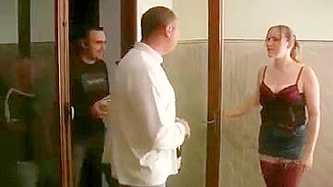 Francesa Gordinha em Orgia de Aniversário com Anal, DP e Gozada na Boca