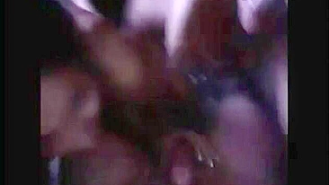 Orgia Caseira Amadora no Skype com Quatro Safados