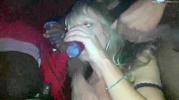 Orgia Interracial de MILF com Gozada e Esposa Swinger em Sexo Grupal Amador