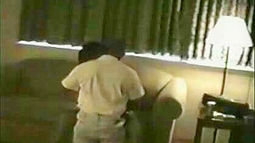 Gangbang Interracial com Marido Corno e Esposa Swingueira