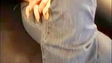 Ménage Lésbico Amador com Paus Grandes e Picas