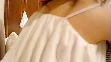 Asiática Magrinha em Suruba Lésbica Amadora e Gangbang Caseiro