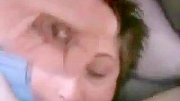 Trio Swinger Amador com Lésbicas Bissexuais e Gozadas no Rosto