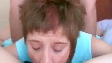 Trio Swinger Amador com Lésbicas Bissexuais e Gozadas no Rosto