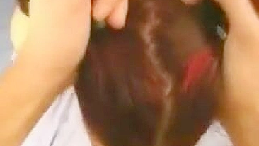 Ruivinha Magrinha de Peitinhos em Suruba Amadora com Gozada na Cara