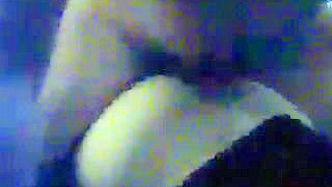 MILF Cinn e Swingueiros Britânicos em Gangbang Amador a Três