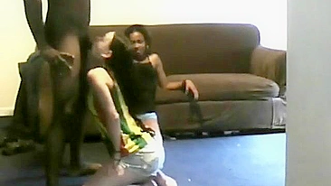 Estudantes Negras Universitárias em Suruba Caseira com Boquetes e Chupadas