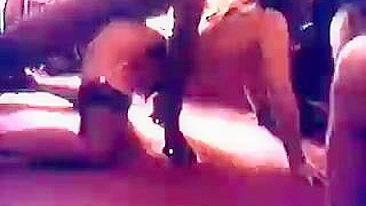 Gangbang Interracial com Dois Paus Pretos e Esposa na Primeira BBC