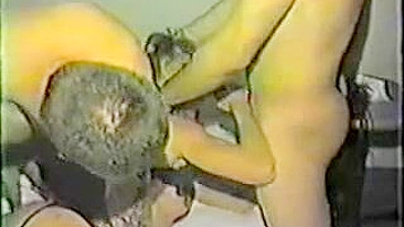 Esposa em Trio Selvagem com Dois Caras e Marido Corno