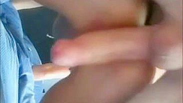 MILF Gangbanged com Pernas Apertadas em Ménage Caseiro