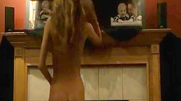 Morena Peitinho Pequeno Gangbanged em Trio Amador