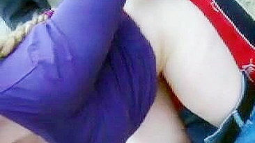 Loira Amadora em Trio Espetinho na Praia