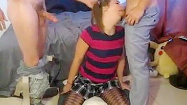 Ménage Amador Hardcore Gangbang com Meias e Espeto