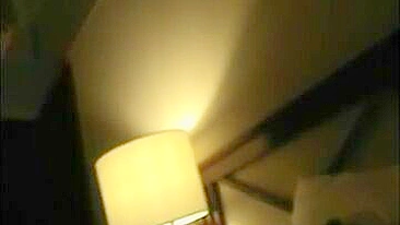 Esposa Swinger Asiática em Gangbang Cremoso Ménage Caseiro