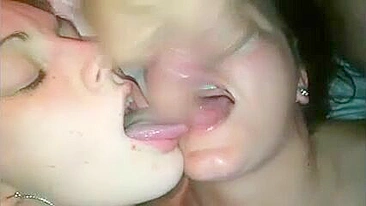 Ménage Bissexual de Swingueiros Amadores Gozando Juntos